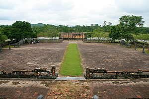 Courtyard in front of the tomb