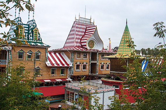 Vernissage in Izmailovo