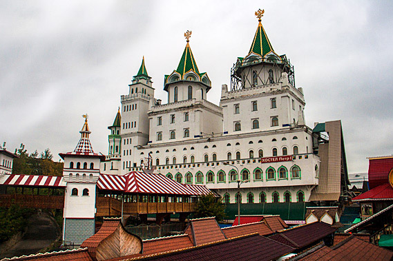 Vernissage in Izmailovo