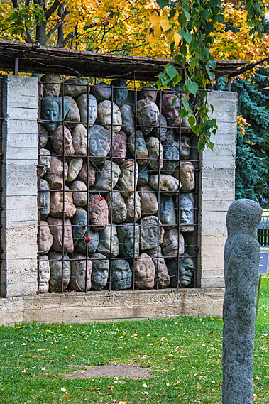 Victims of totalitarian regimes