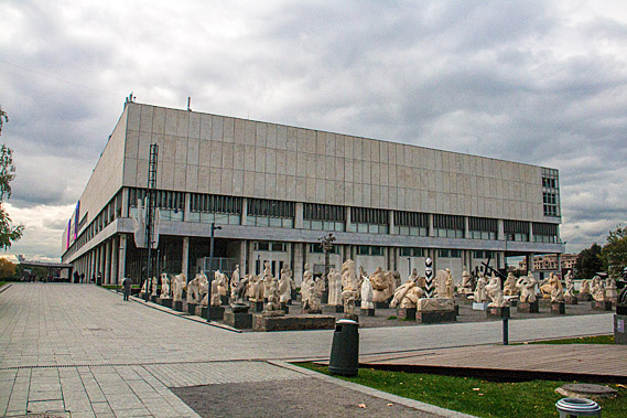 Victims of totalitarian regimes