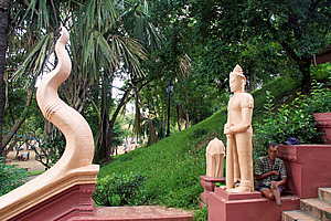 Statues on the Staircase 