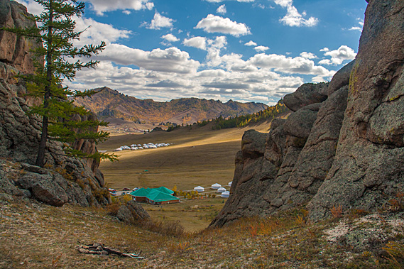 Looking back through the saddle
