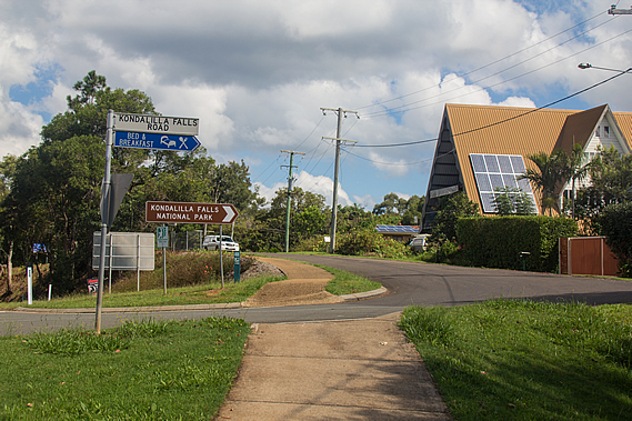 Turnoff towards Kondalilla Falls