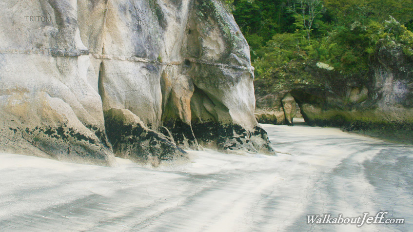 Patterns of ironsand