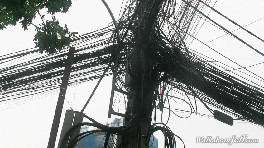 Spaghetti of power lines