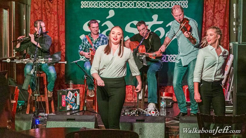 Irish pub band