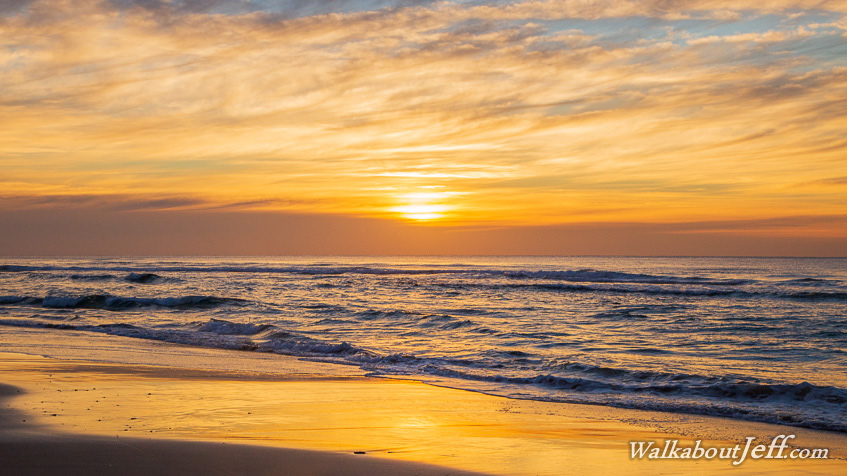 Golden sunrise over the sea