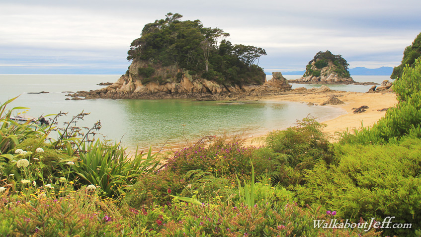 Kaiteriteri to Split Apple Rock 