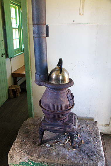 Pot belly stove