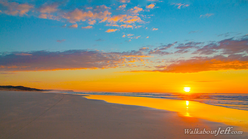 Day 48 - Lonely coast of 4WDs